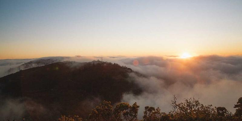 隐藏的豪华：盘点那些被低估的二线豪华品牌车型，性价比远超BBA